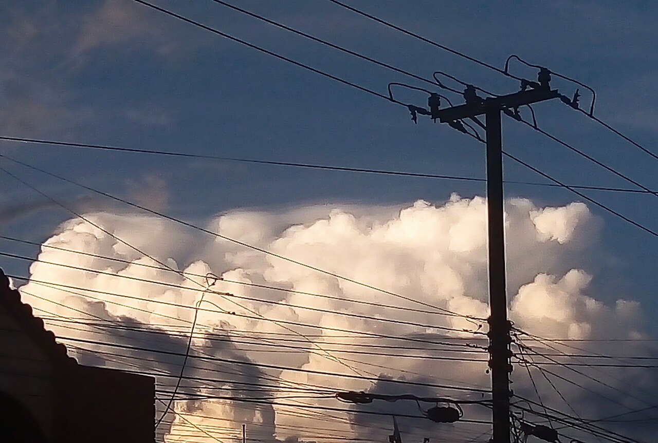 Various cb pileus clouds 01.jpg
