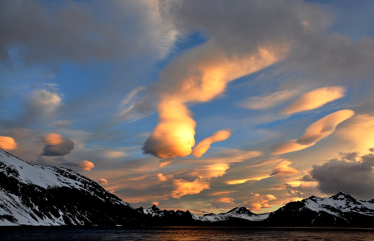 Lenticular Clouds South Georgia1.jpg