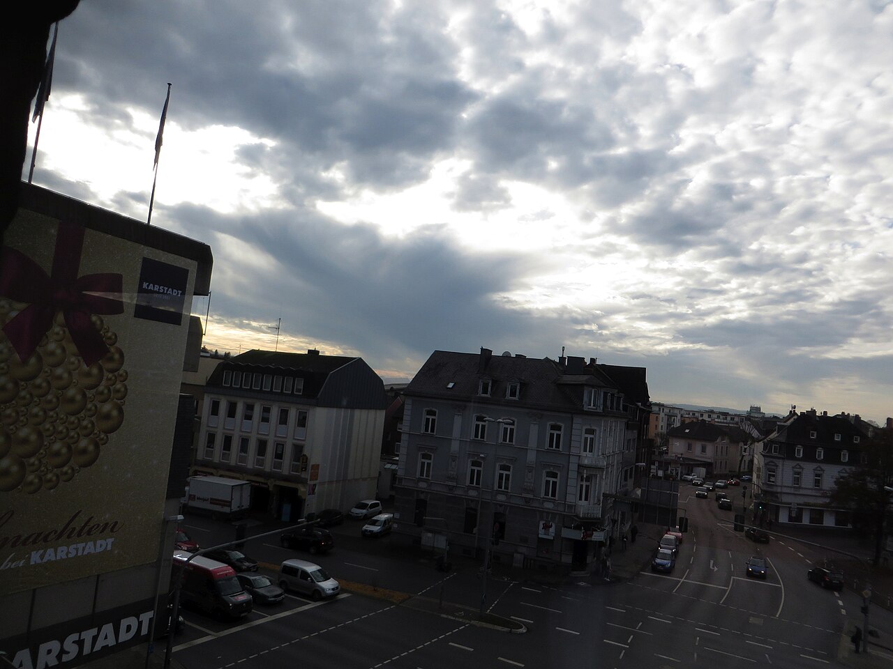 Stratocumulus stratiformis cavum bei Limburg.jpg